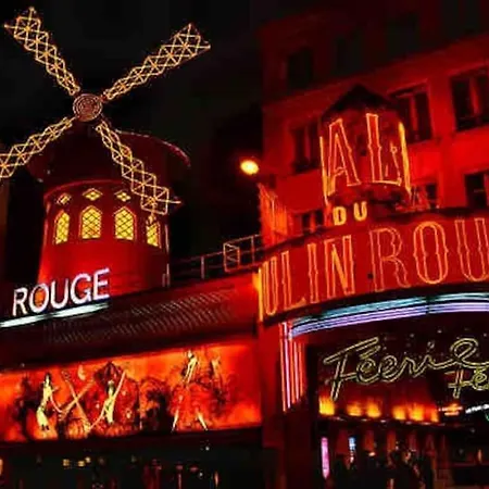 Amelie Poulain In Heart Of Montmartre Lejlighed *