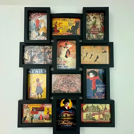 Amelie Poulain In Heart Of Montmartre *